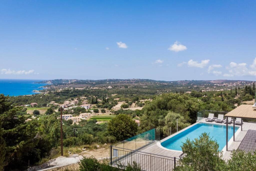 Color Villas-New Villa Green At Trapezaki With Private Pool Mousata Dış mekan fotoğraf