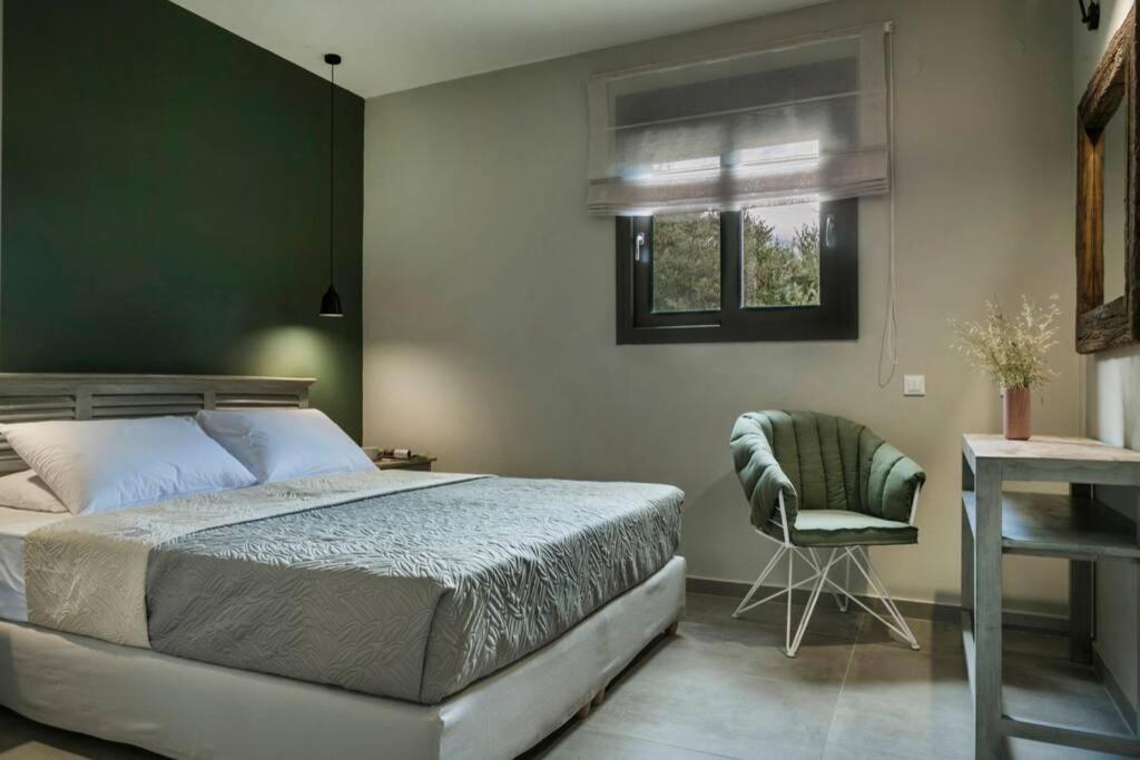Color Villas-New Villa Green At Trapezaki With Private Pool Mousata Dış mekan fotoğraf